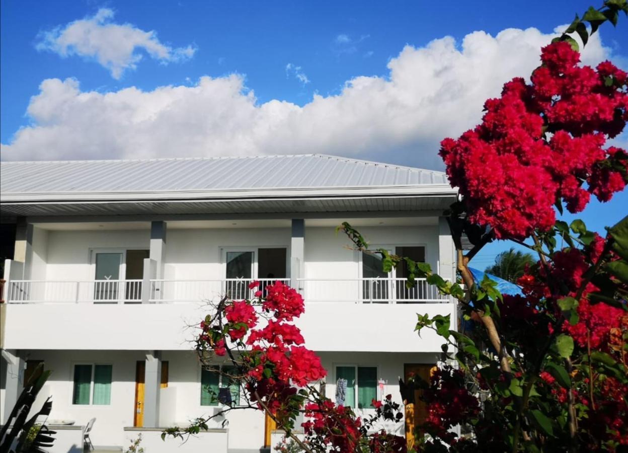 Beyond Island Moalboal Exterior foto